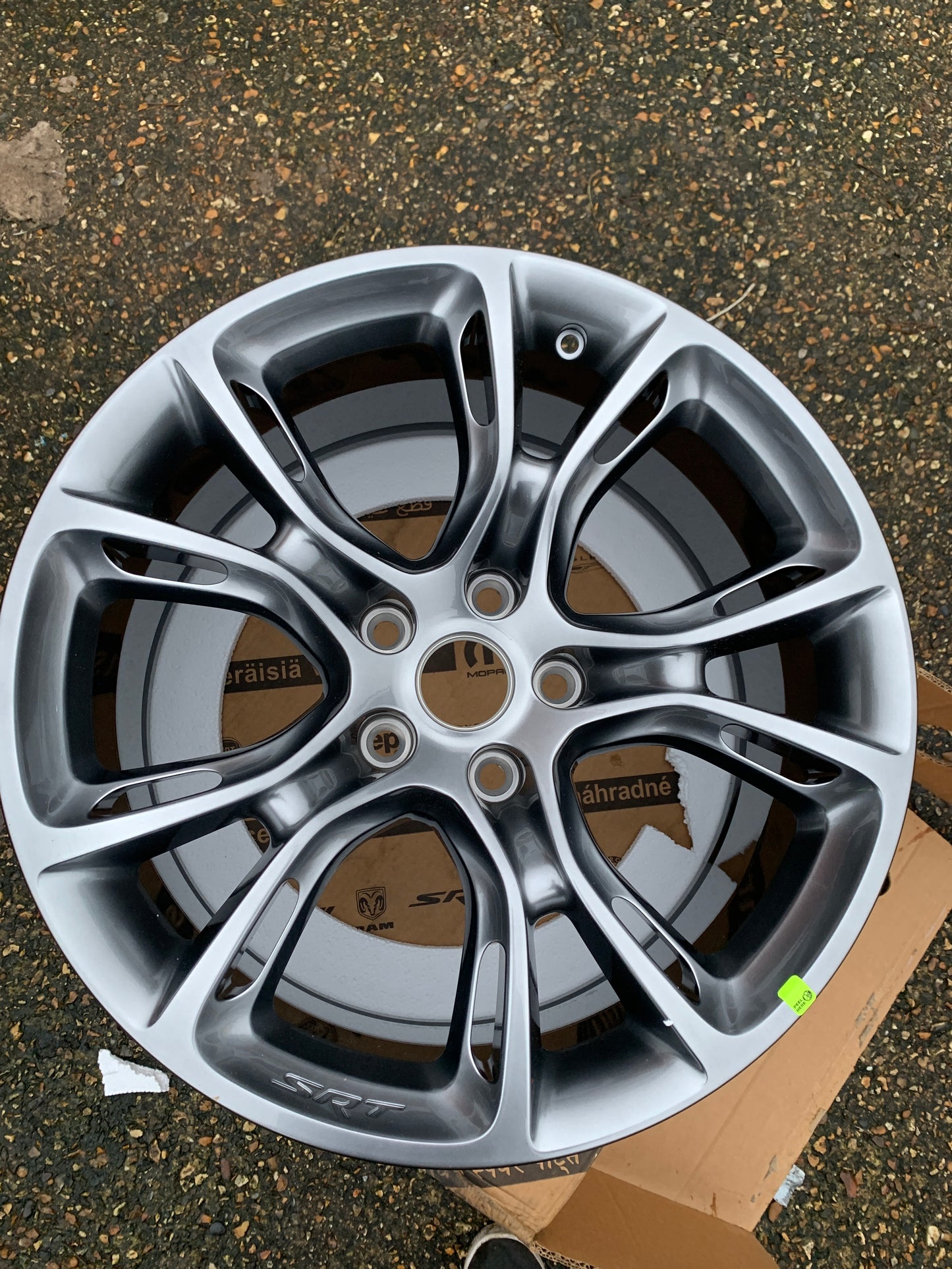Genuine JEEP SRT Alloy Wheel 20" 6822 4621 AB