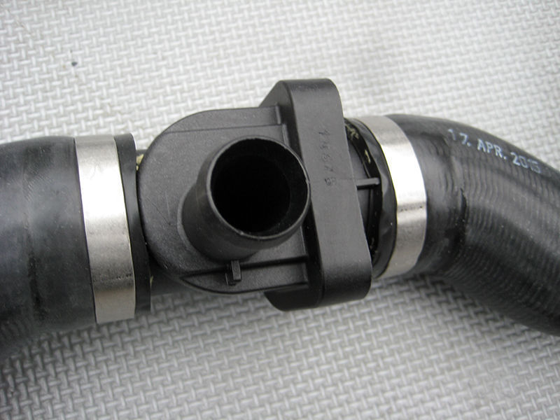 Genuine Bentley Continental Flying Spur Upper Coolant Hose 3W0122051C