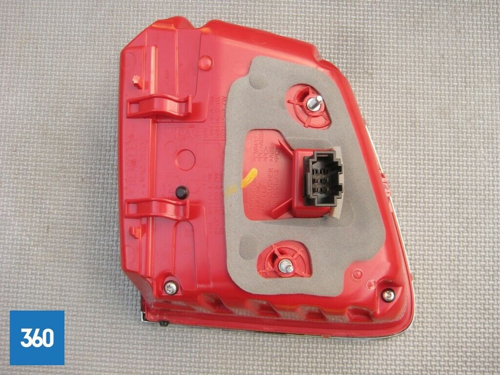 Genuine Bentley Bentayga LED RH OS Inner Rear Tailgate Light 36A945094K