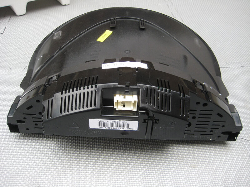 Genuine Mercedes CLK Instrument Cluster Speedo Clock Rev Counter A2095403211