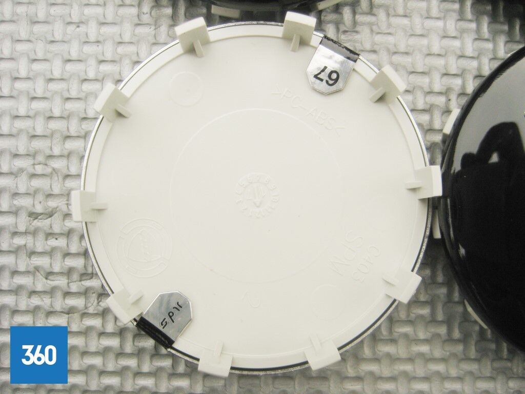 Genuine Maserati Gloss Black Centre Cap with Chrome Trident Logo 670119683