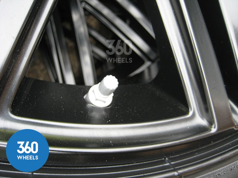 Genuine Bentley 21" Speed 10 Spoke Black Alloy Wheels with Pirelli P Zero Tyres 3W0601025DN