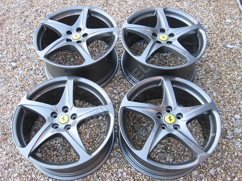 Genuine Ferrari FF 20" 5 Spoke Gunmetal Grey Alloy Wheels 260698 260697