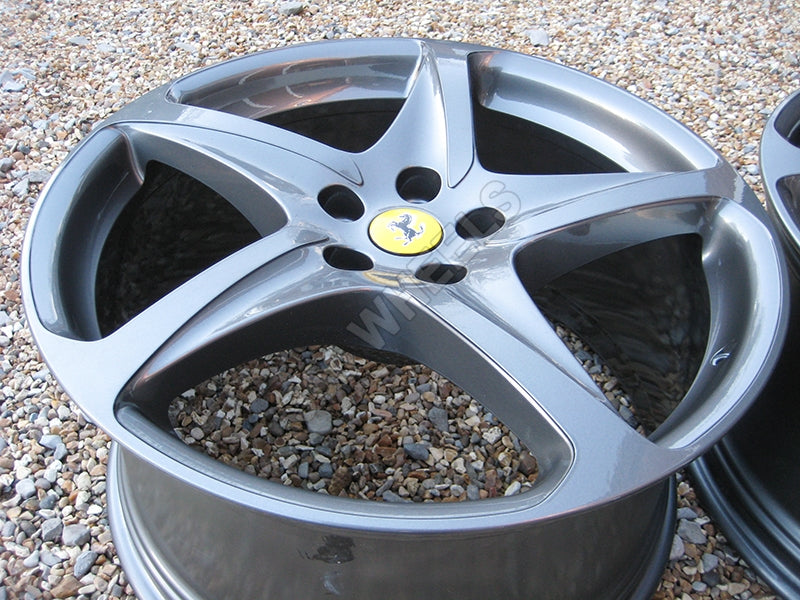 Genuine Ferrari FF 20" 5 Spoke Gunmetal Grey Alloy Wheels 260698 260697