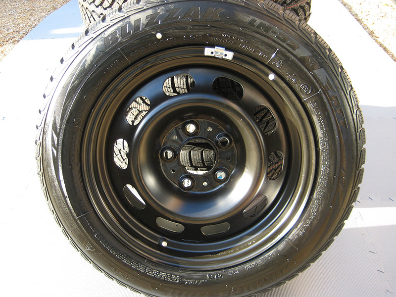 Genuine BMW 16" 3 & 4 Series Steel Alloy Wheel Winter Bridgestone RSC Tyres Set