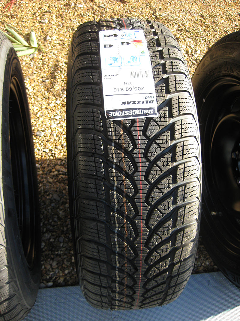 Genuine BMW 16" 3 & 4 Series Steel Alloy Wheel Winter Bridgestone RSC Tyres Set