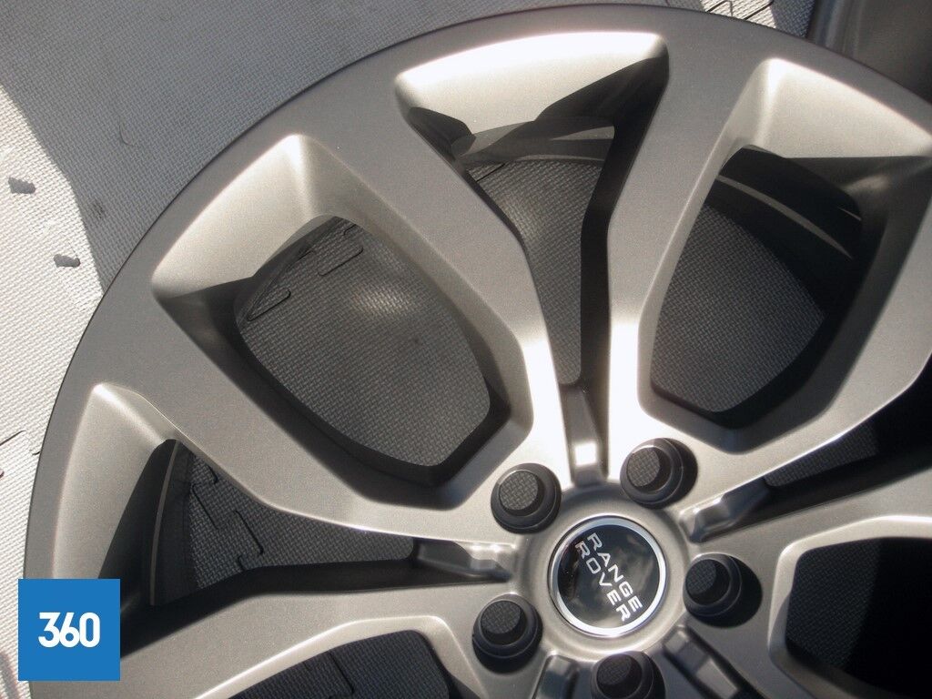 Genuine Range Rover Sport 21