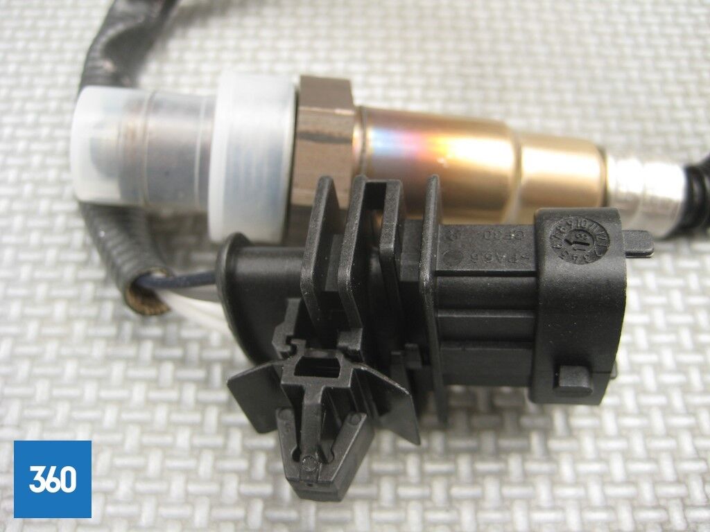 Genuine Maserati M156 Ghibli QTP Rear Exhaust Lambda Oxygen Sensor 670002199