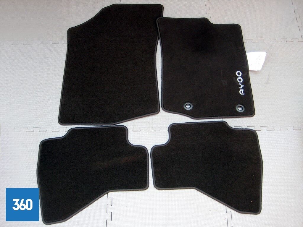 Genuine Toyota Aygo Carpet Floor Mats 2014-2017 Anthracite Pz410-90356-Fa