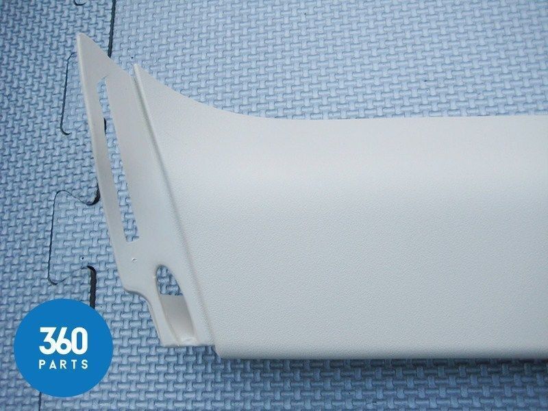 Genuine Land Rover Freelander 2 Tailgate Window Lh Trim Ivory LR009715