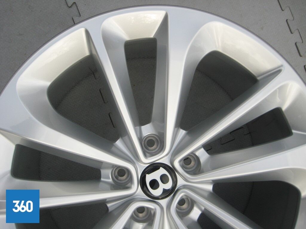 Genuine Bentley Bentayga 21" Silver 5 Twin Spoke Alloy Wheel 36A601025C