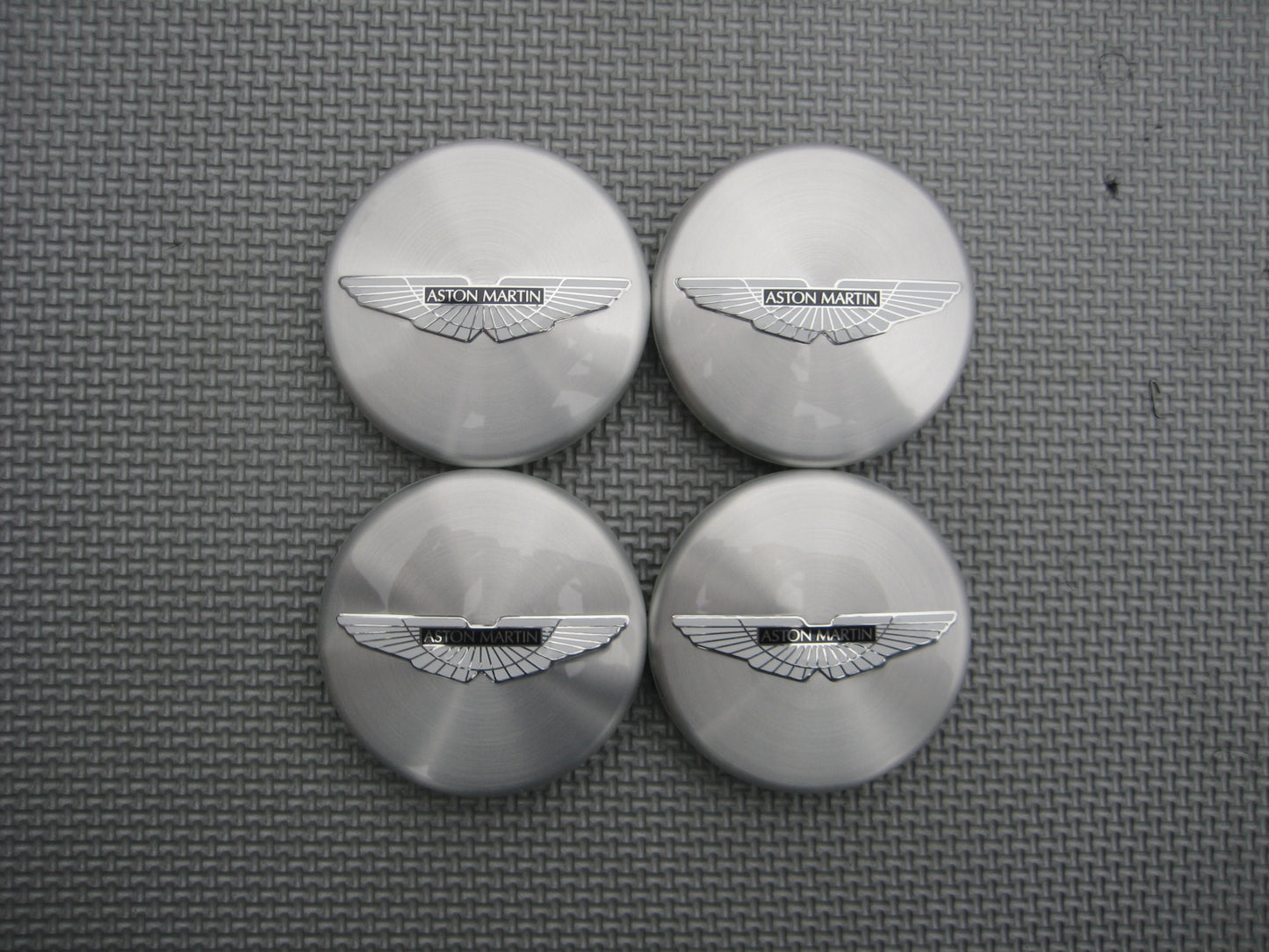Genuine Aston Martin Grey with Green Logo Centre Caps HY53-1A096-DA